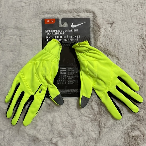 🆕 NIKE Women's Elements Lightweight Tech Running Gloves - Picture 2 of 3